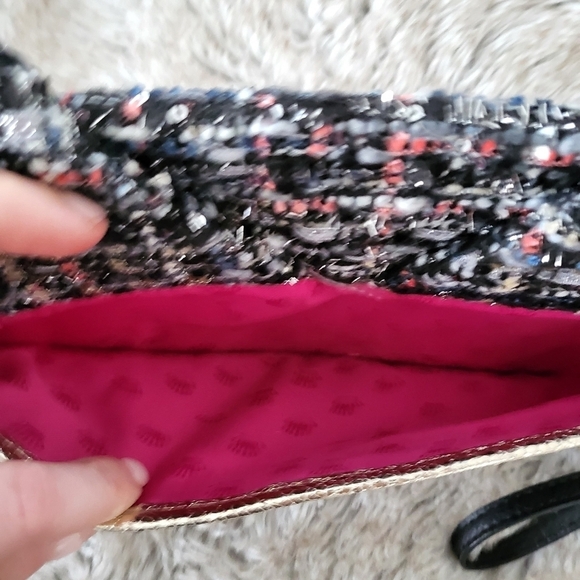 Juicy Couture Tweed Cat Clutch Wrislet - Picture 5 of 8